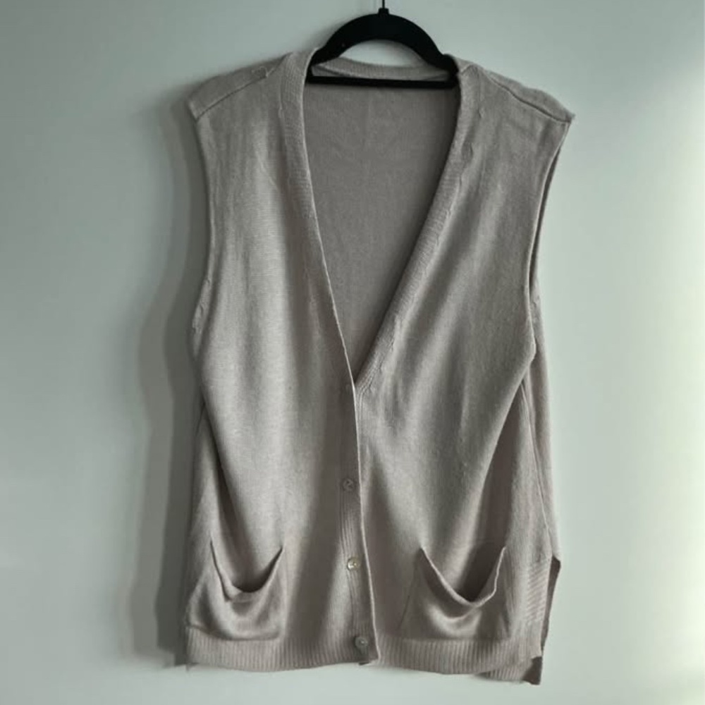 Vest - Picture 3 of 3